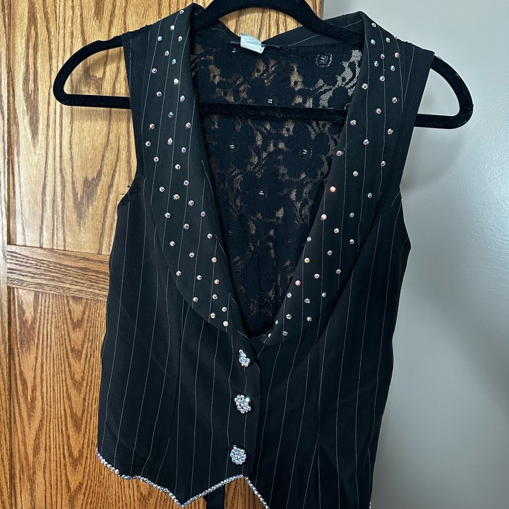 Valia Black Embellished Sleeveless Top